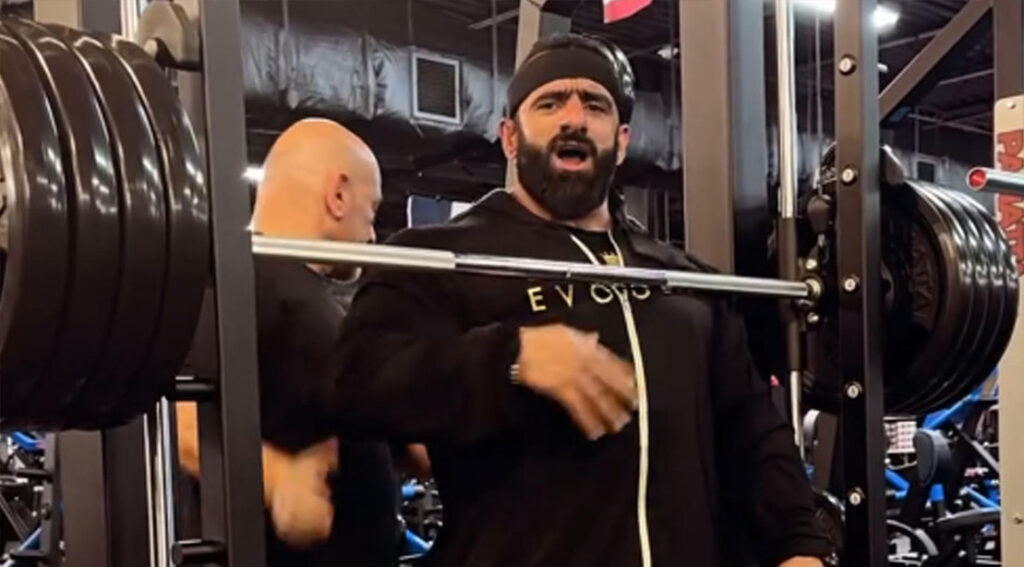 Hadi Choopan Has Been Training “Smart” With the Smith Machine