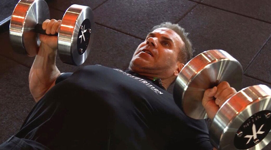 Jay Cutler's Technique for Perfecting the Dumbbell Bench Press