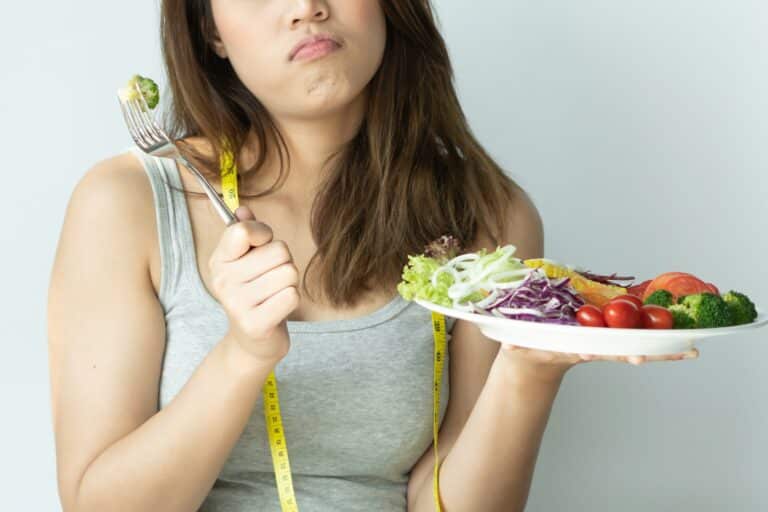 How Fast Can You Lose Weight By Not Eating? The Truth