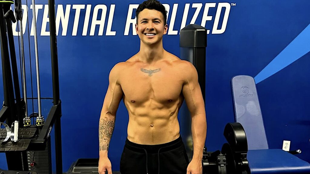 Achieve Your New Year's Resolution With This 6-Exercise Full-Body Routine