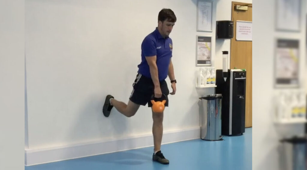 How To Do The Single Leg Wall RDL: Benefits and Techniques