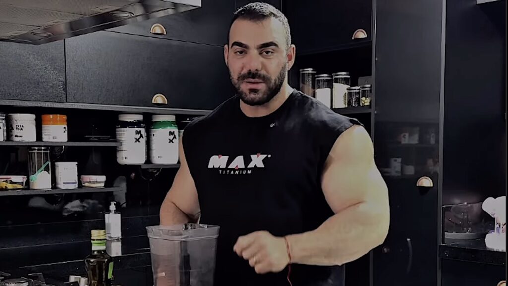 Men's Open Bodybuilder Rafael Brandão's 8,000-Calorie Diet