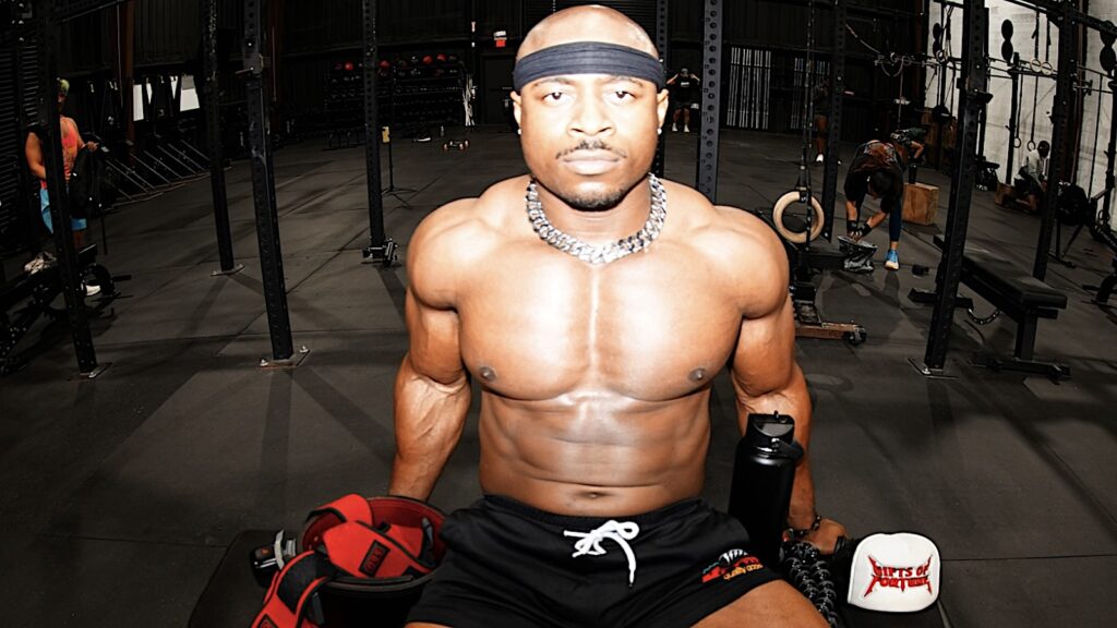 Russel Orhii's Daily Bulking Macros to Move to 93KG Weight Class