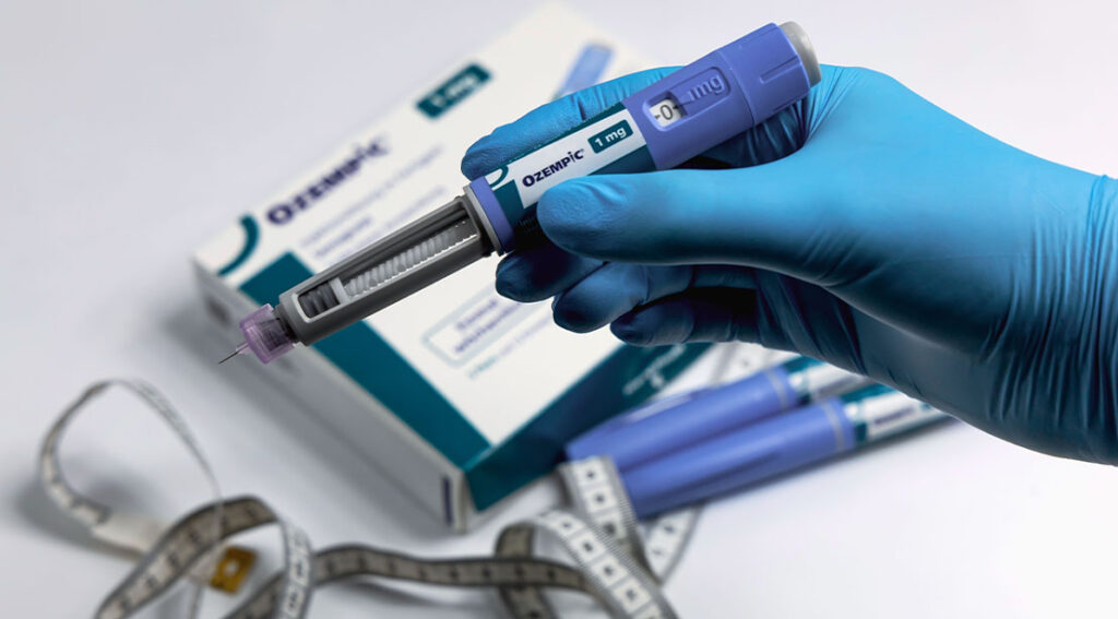 The Right Way to Use GLP-1 Drugs to Lose Fat and Keep Muscle